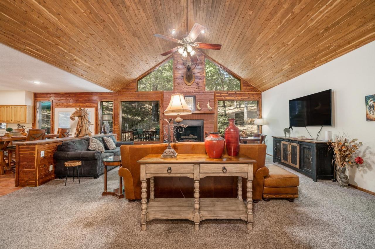 Luxury Rock Creek Cabin W Deck By Lake Hamilton ホット・スプリングス エクステリア 写真