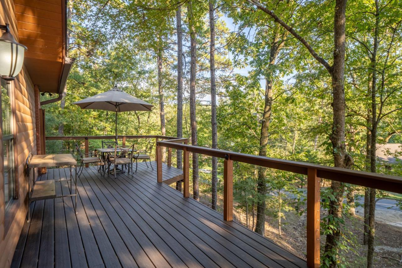 Luxury Rock Creek Cabin W Deck By Lake Hamilton ホット・スプリングス エクステリア 写真