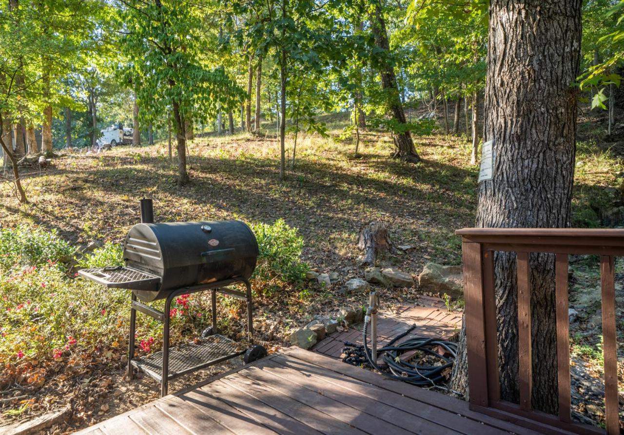 Luxury Rock Creek Cabin W Deck By Lake Hamilton ホット・スプリングス エクステリア 写真