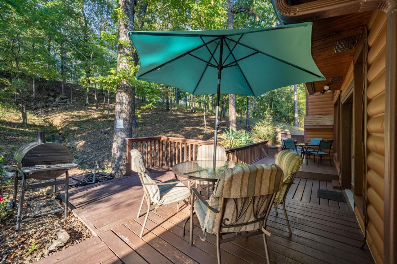 Luxury Rock Creek Cabin W Deck By Lake Hamilton ホット・スプリングス エクステリア 写真